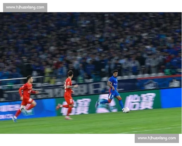 申花迎战绿城激战沪上赛场焦点对决引爆球迷期待全城关注联赛关键一役