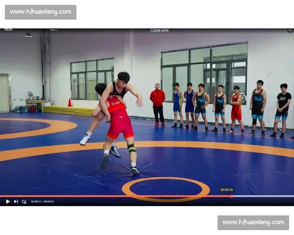 拳击与柔道对决：力量与技巧的终极碰撞